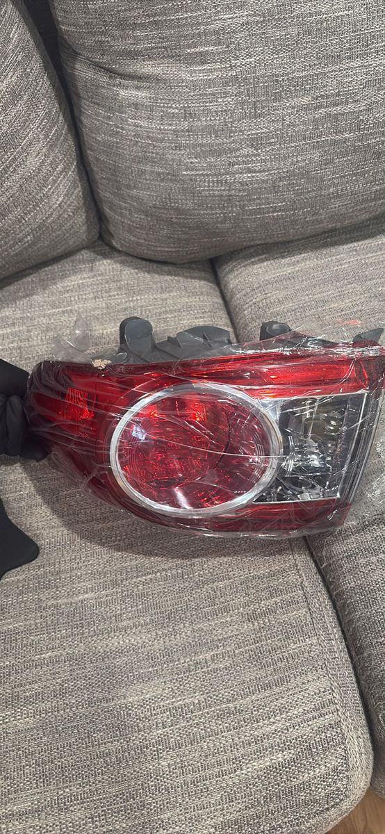 Toyota Corolla Outer Tail Light Brake Lamp Passenger Right Side RH 2011-2013