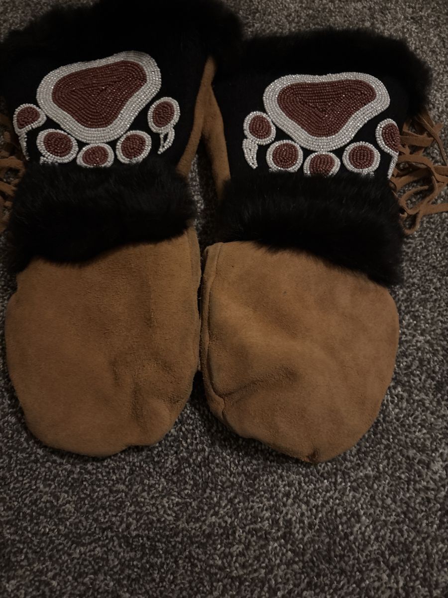 Handmade Native American Style Winter Mittens - Beaded Bear Paw, Real Fur & Suede, Size Medium