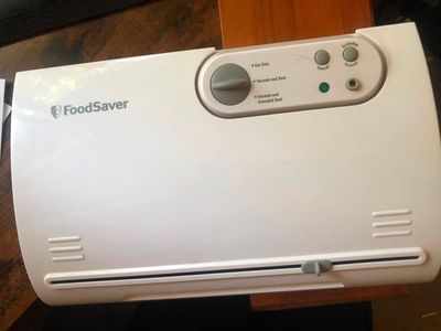 Food Saver Vacuum Sealer V845