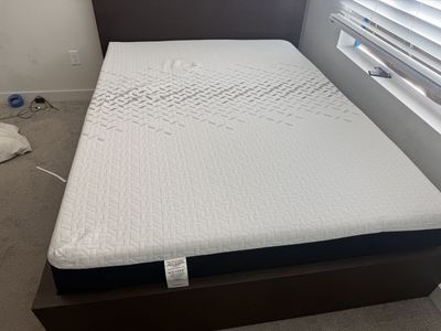 Nectar Premeir 13 Cooling Mattress-gently Used