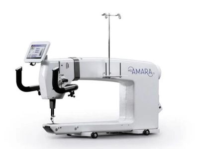 Longarm Quilting Machine with computerized automation