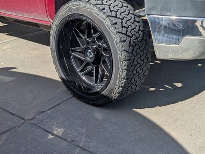 8x6.5 33x12.5r22