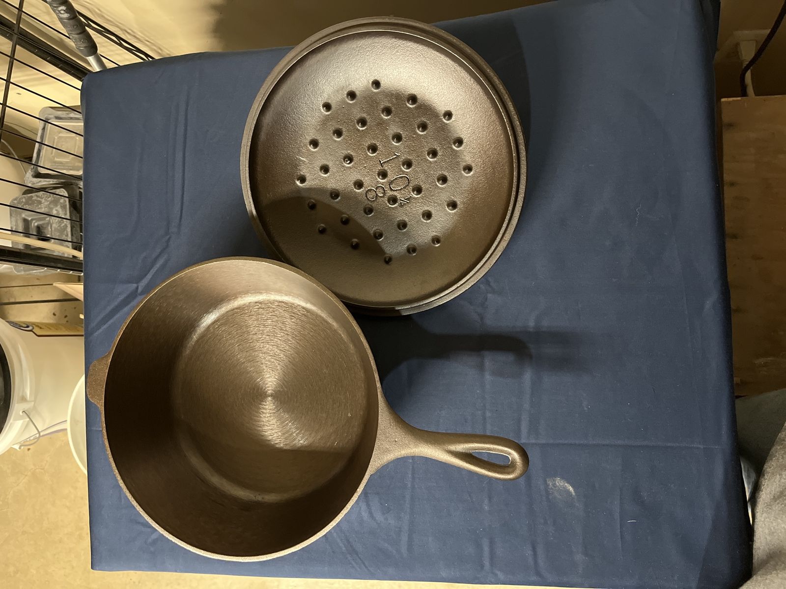 Lodge 3 notch #8 cast iron CF