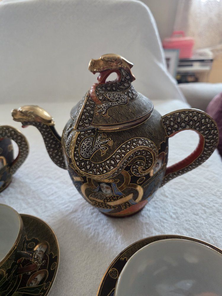 Main image 3
