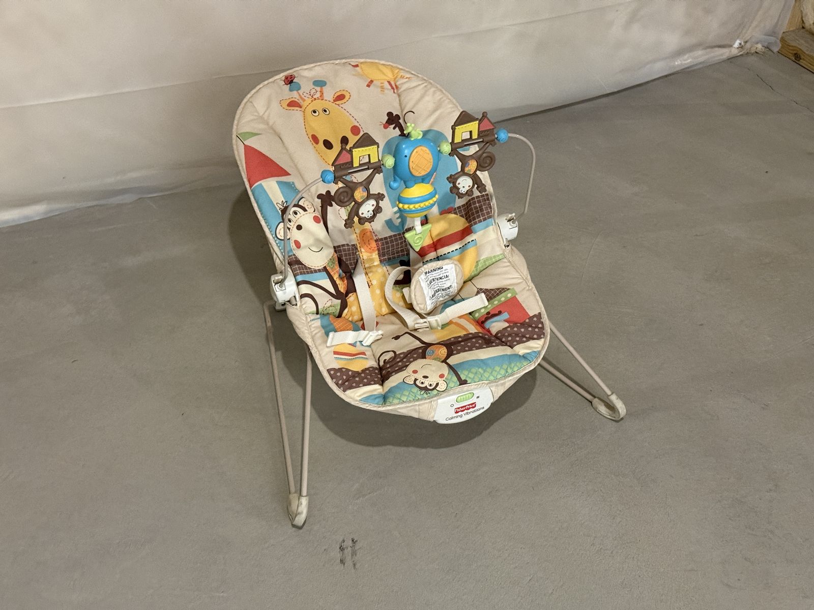 Fisher-Price Baby Bouncer Vibrating Chair