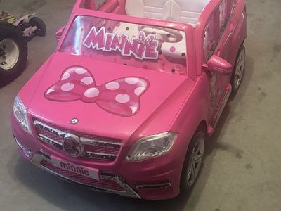 Pink Minnie Mouse Kids Ride-On Mercedes-Style Car — Battery & Charger Included