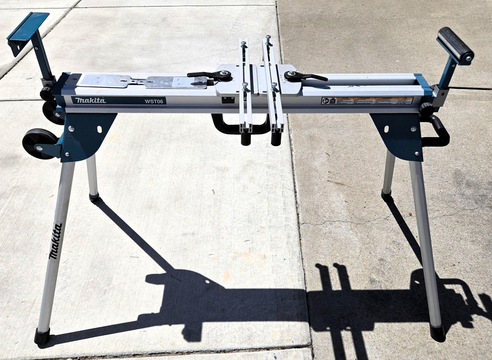 Makita WST06 Compact Folding Miter Saw Stand