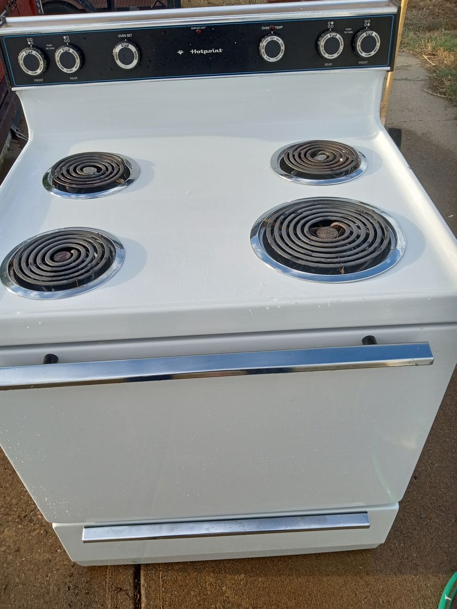 Hotpoint Stove