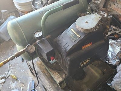 Hatachi, 2 horsepower compressor.
