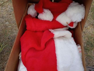 Vintage Christmas items galore! More than 10 boxes and totes full!