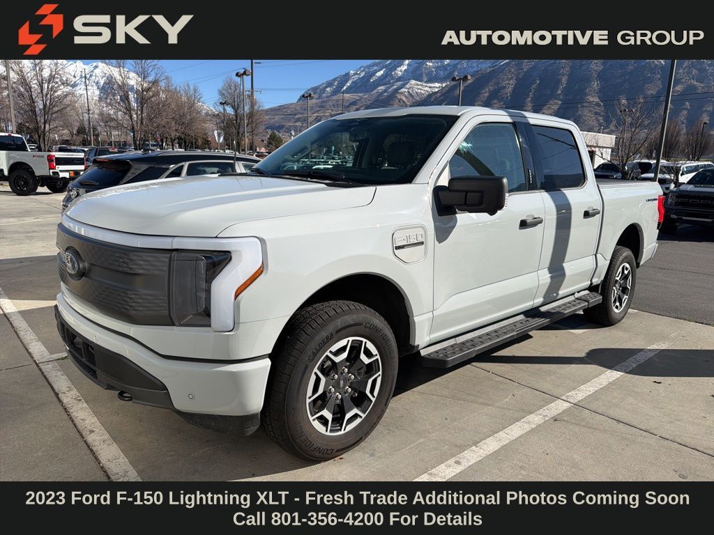 2023 Ford F-150 Lightning XLT