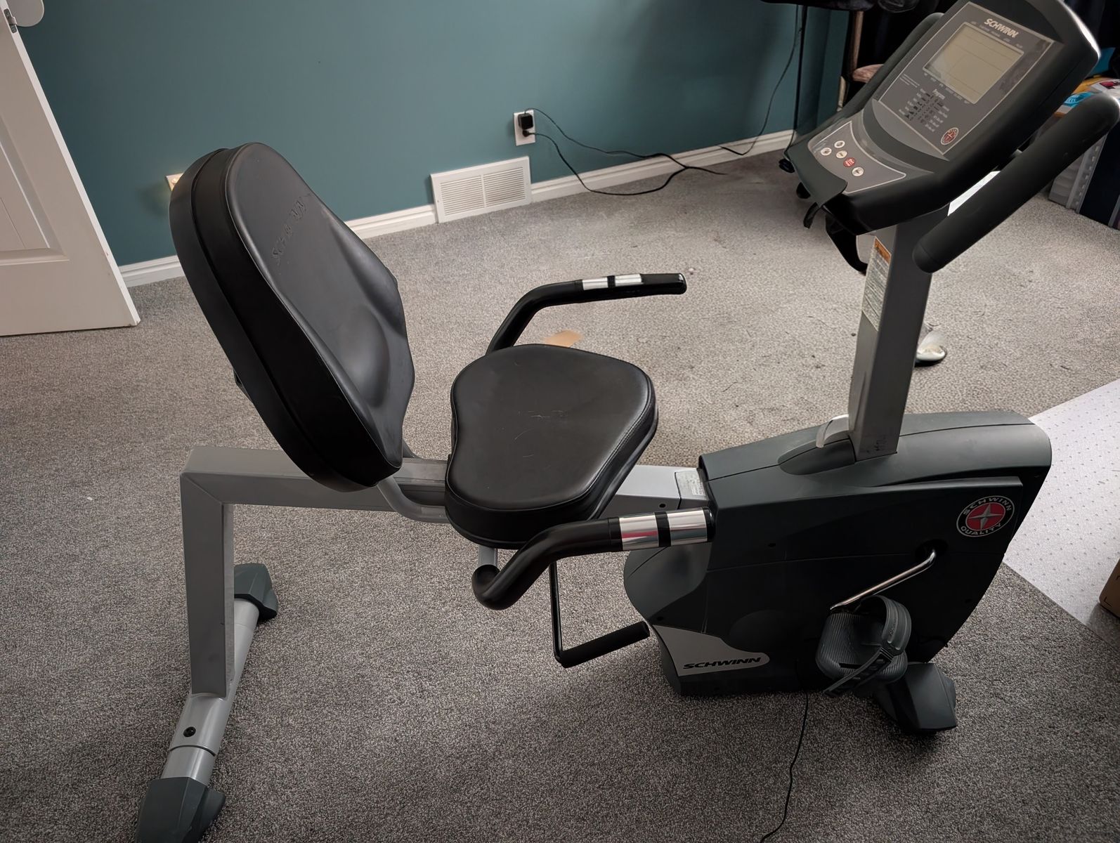 Schwinn Recumbent Exercise Bike mdl RB68C