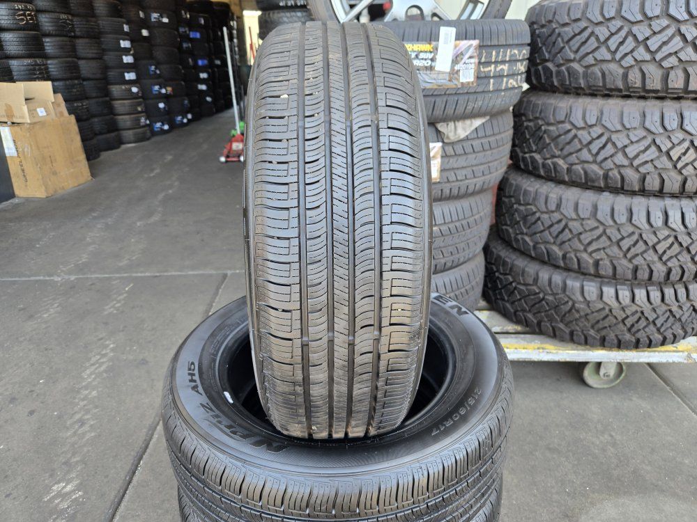 SET 215/60R17 NEXEN NPRIZ AH5