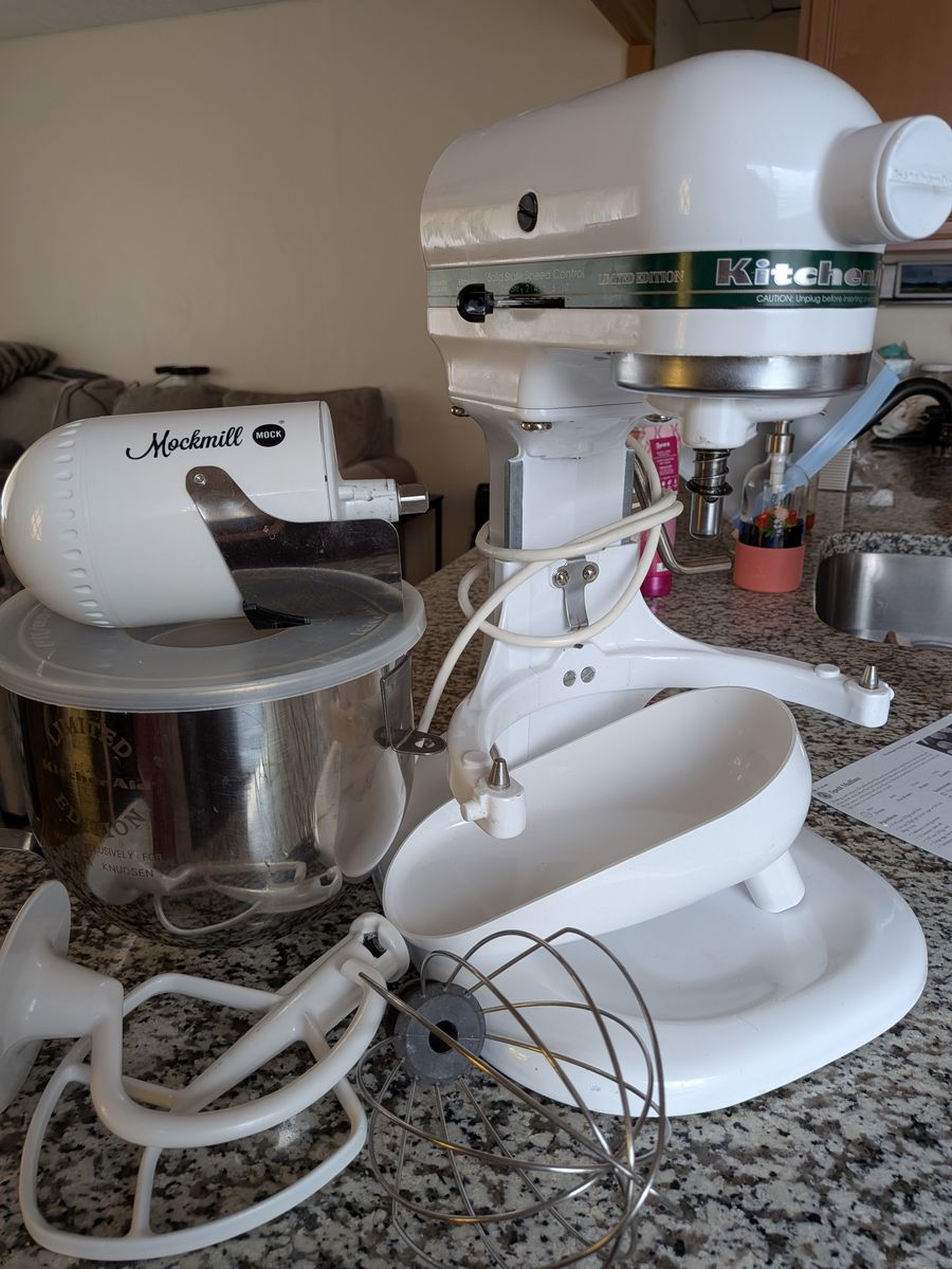 Mockmill Grinder attachment with Kitchenaid Mixer