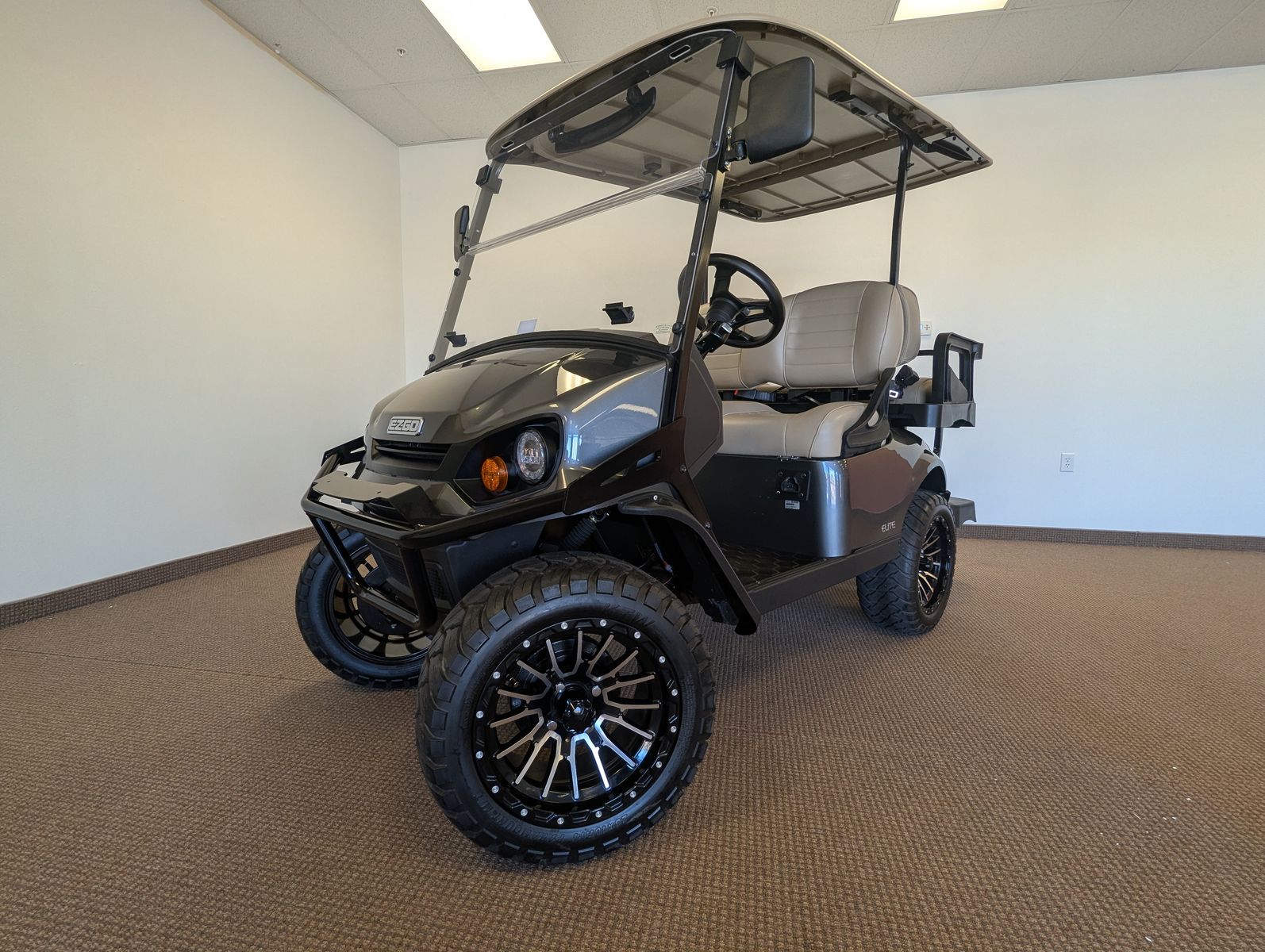 2023 EZGO Express S4 Elite
