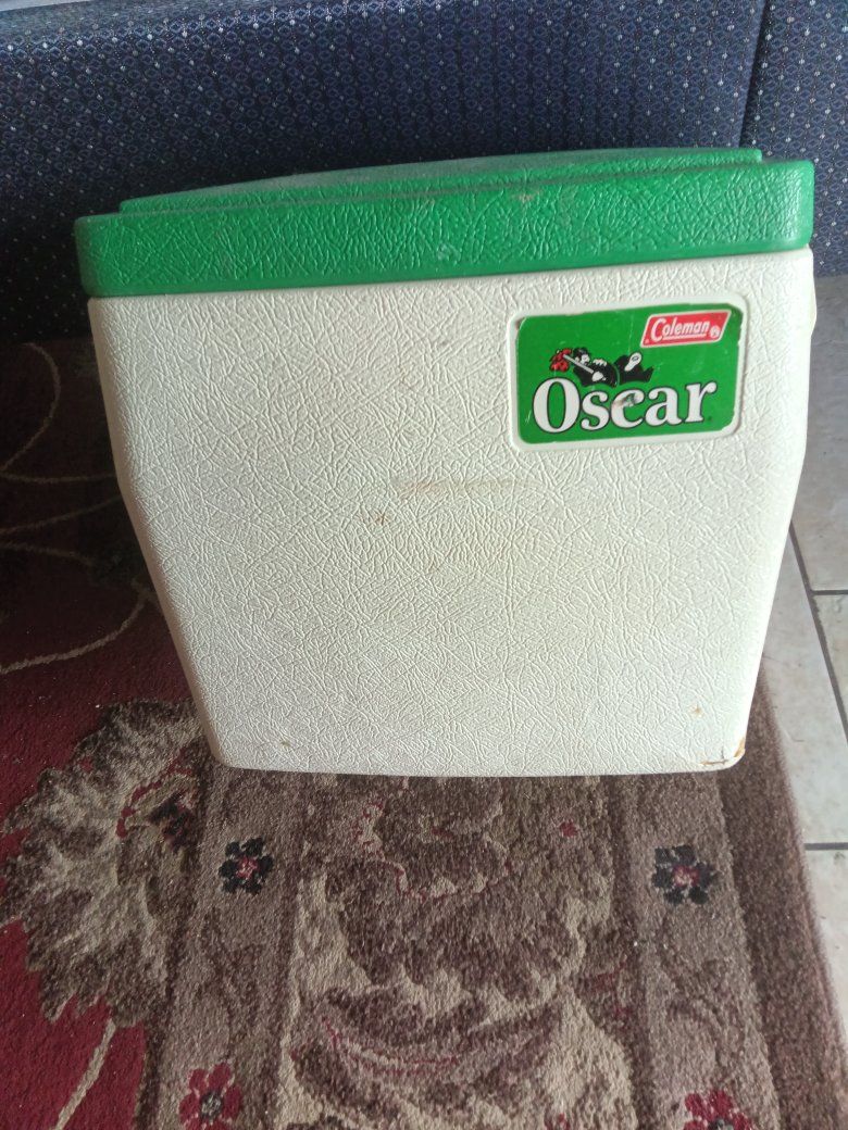 Rare Oscar Coleman Cooler!