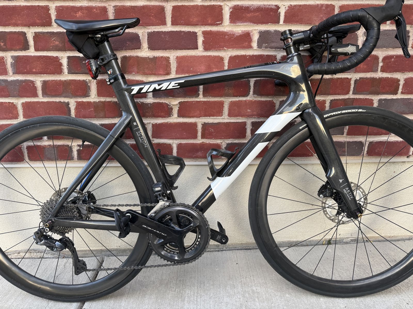 TIME Scylon Road Bike - Dura-Ace Crank with Integrated Power Meter, Enve SES Wheels, Disc Brakes (Size 54)