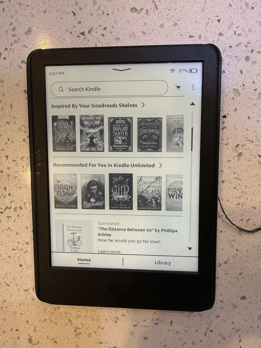 Amazon Kindle (2022 Release) - 11th Gen - 16GB - Black - USB-C - Like New