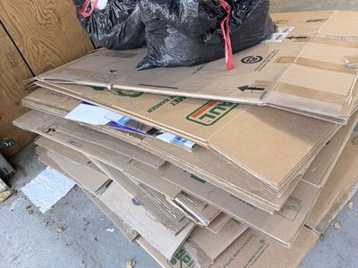 Free moving boxes