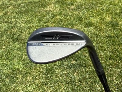 Titleist Vokey SM8 Lob Wedge LW Black 60 Degree 12D blacked out Golf Pride