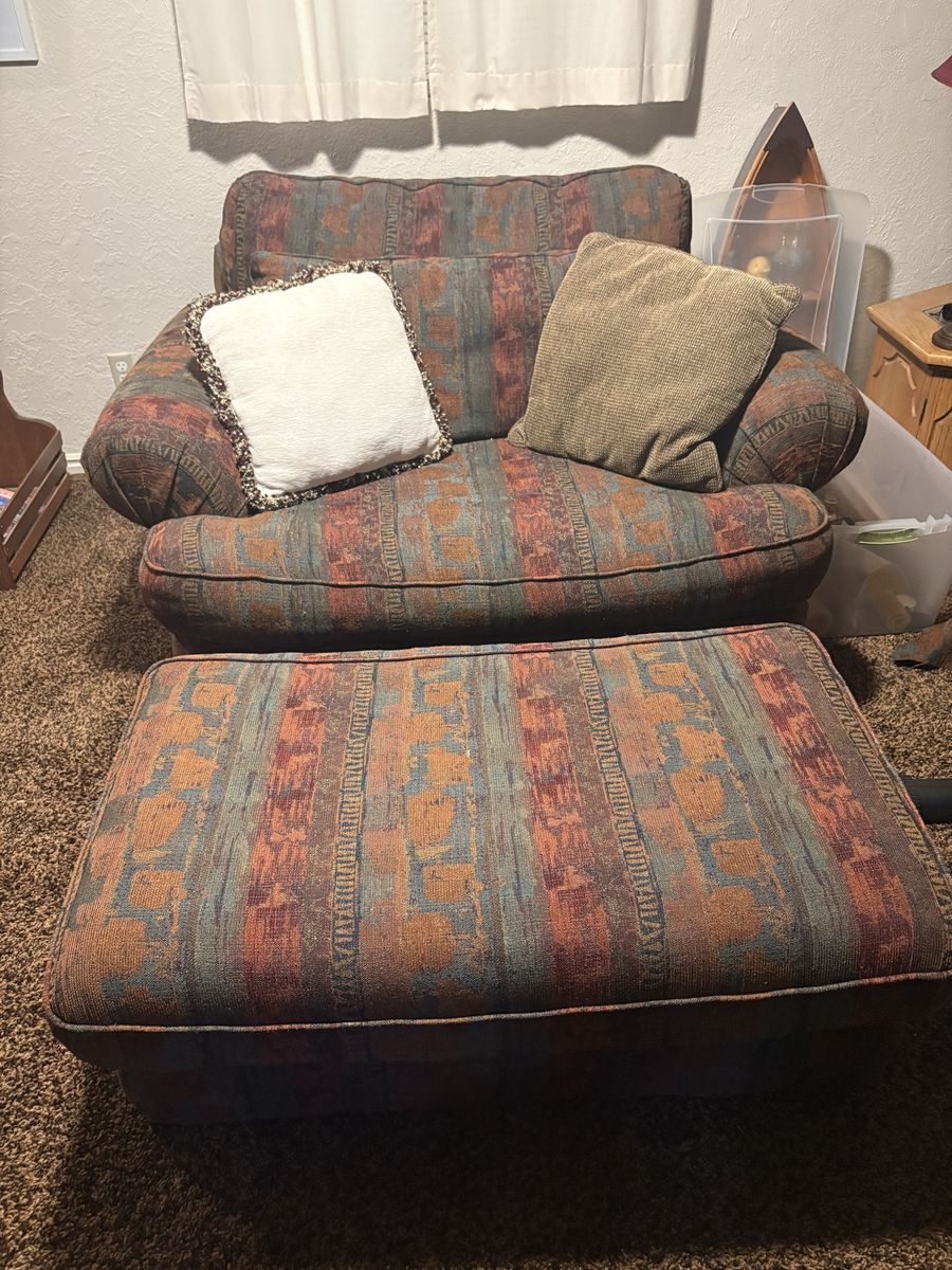 Oversized Chair with Ottoman 