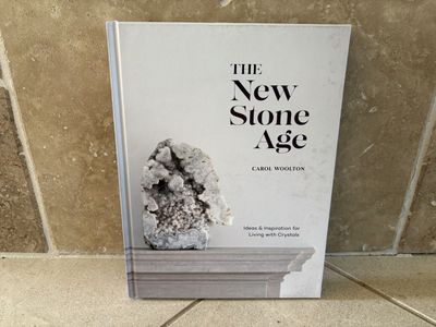 New Book The New Stone Age about using crystals