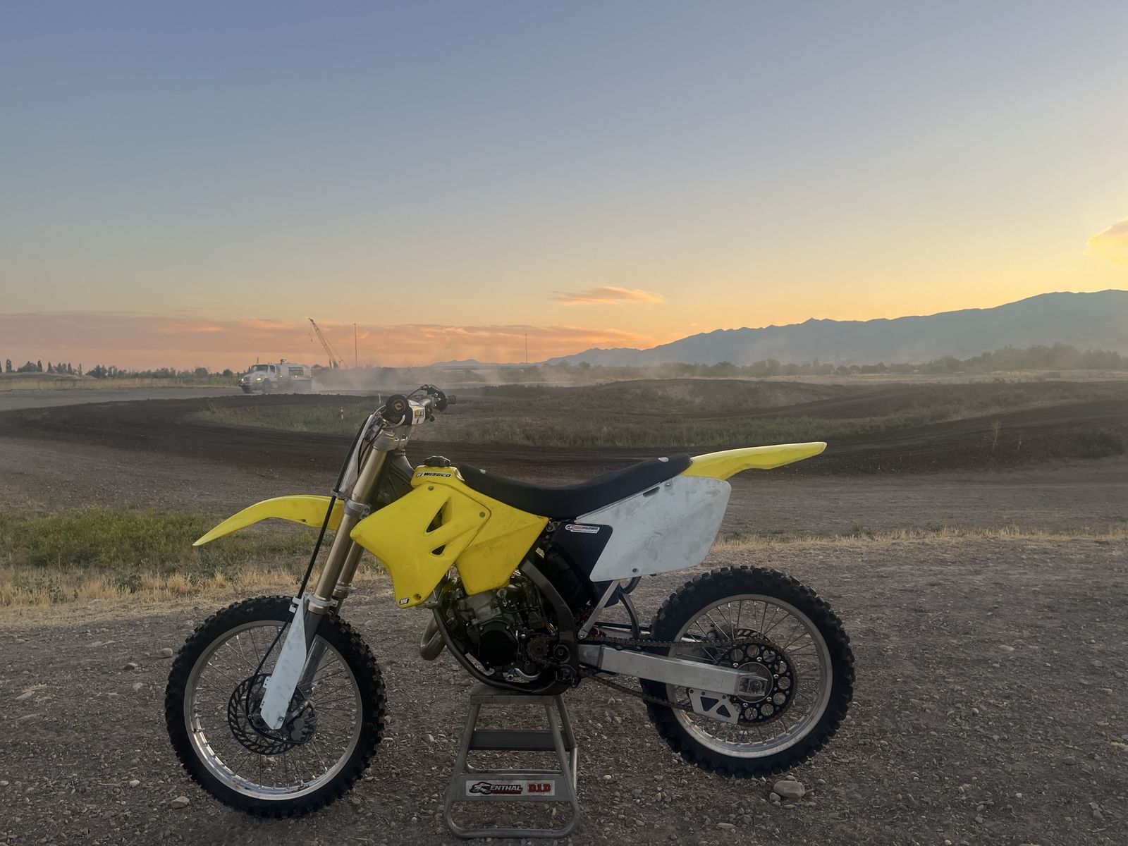 Suzuki RM125