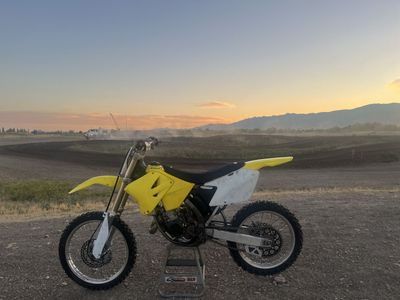 Suzuki RM125