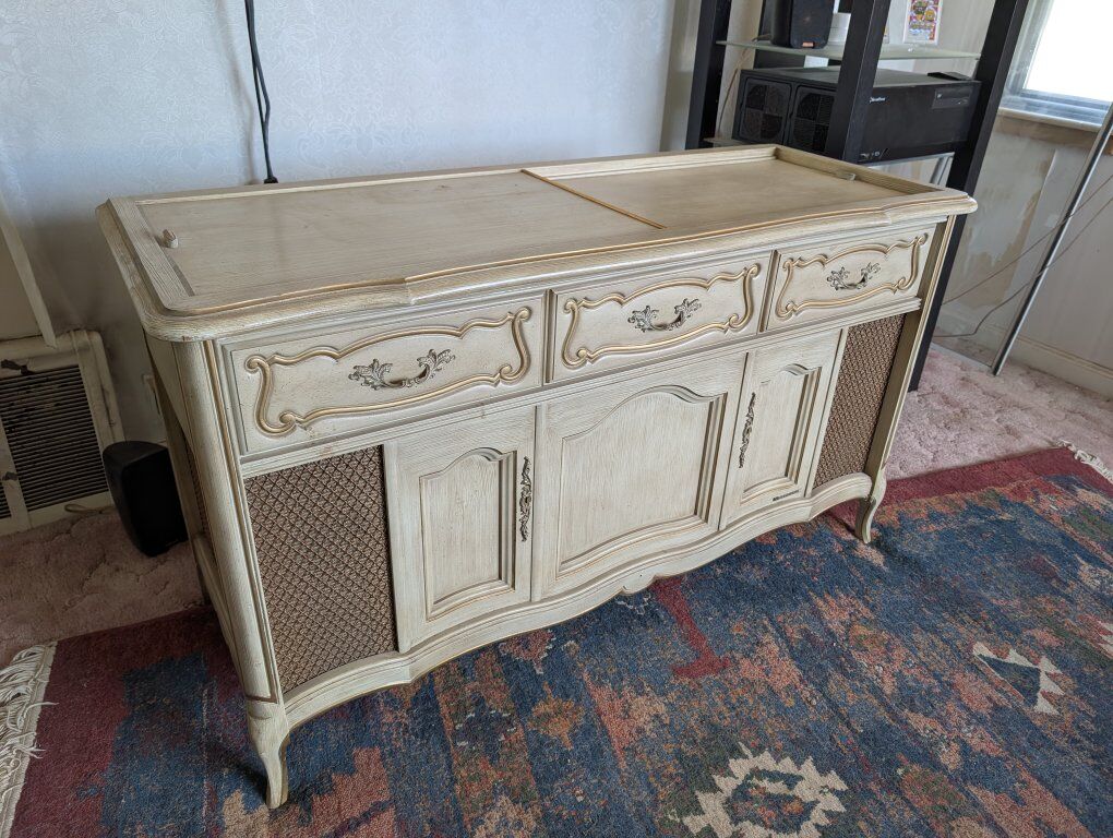 Magnavox AstroSonic Console Record Player