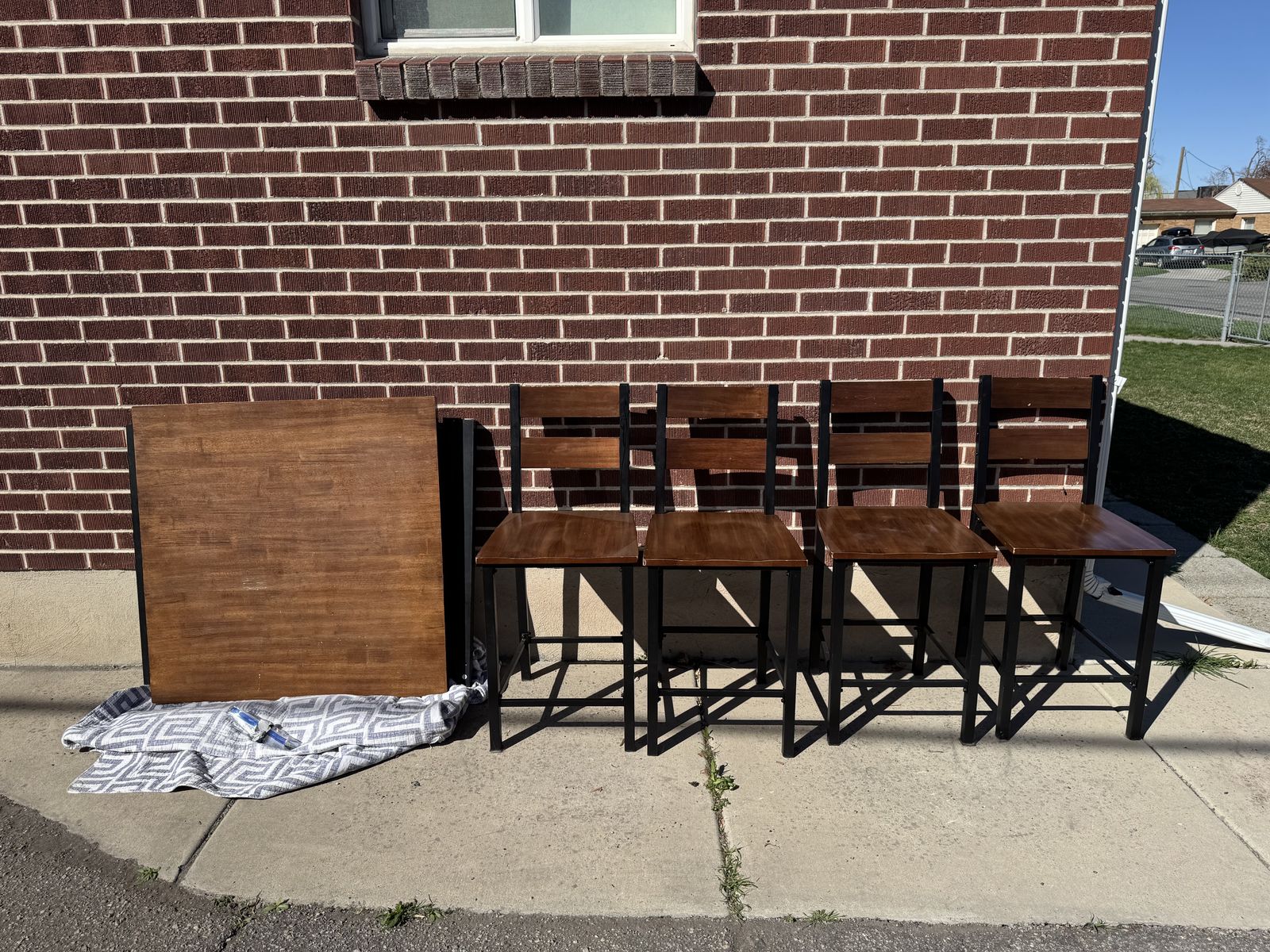 Bar Table With Stools