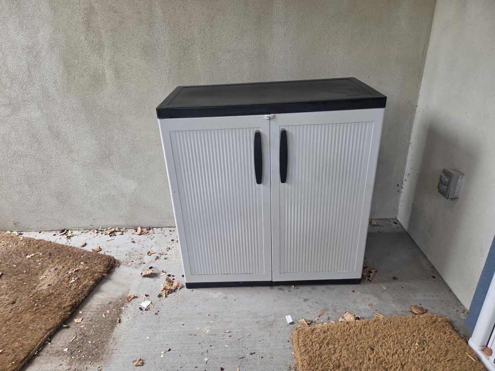 moving/downsizing sale