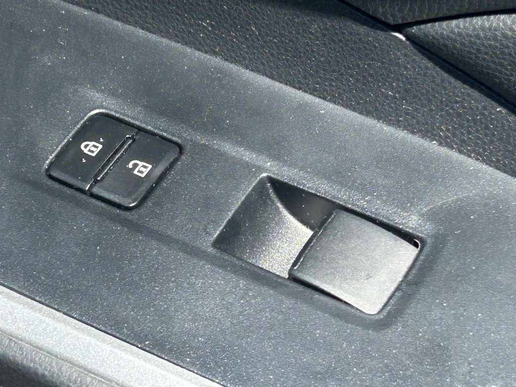 Main image 31