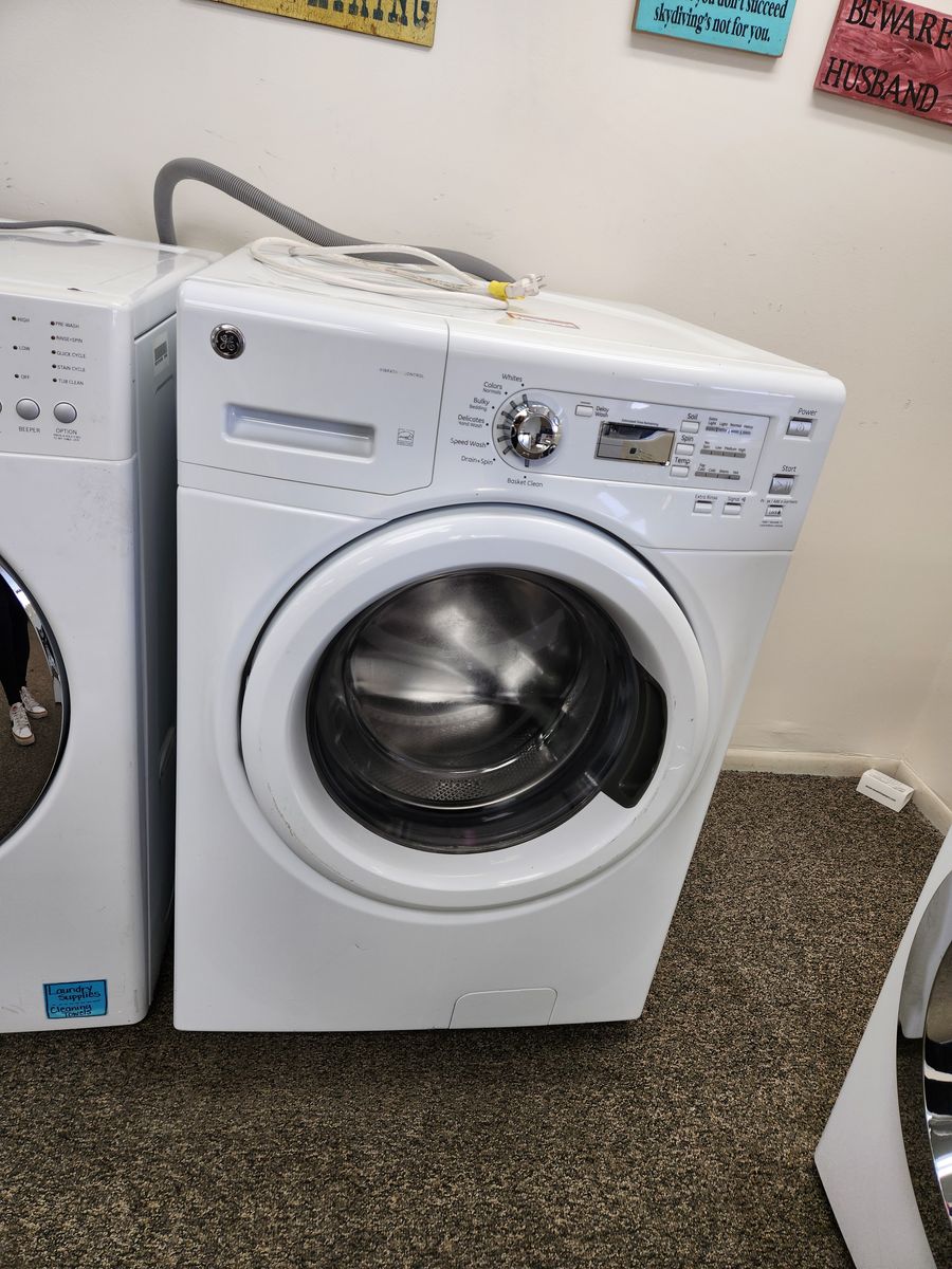 NICE GE FRONTLOAD WASHER! WITH A FULL WARRANTY