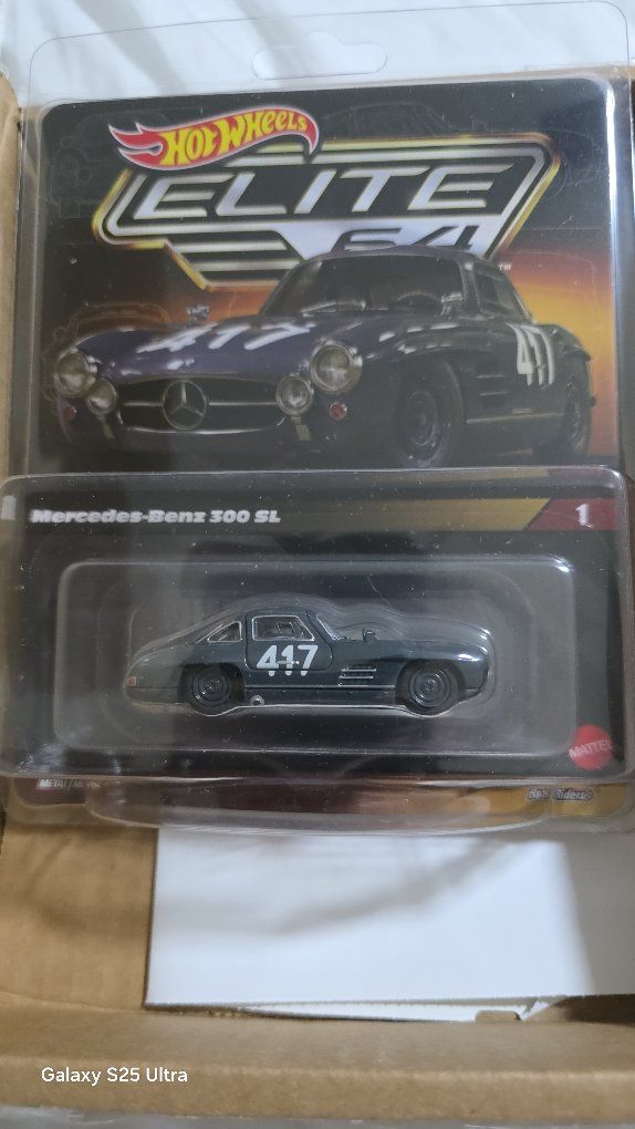 Hot Wheels Elite Mercedes-Benz 300 SL 1:64 Die-Cast Car #417