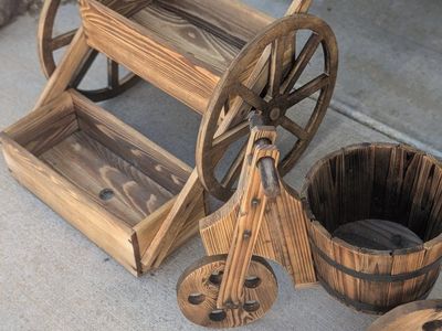 NEW WOOD PLANTERS