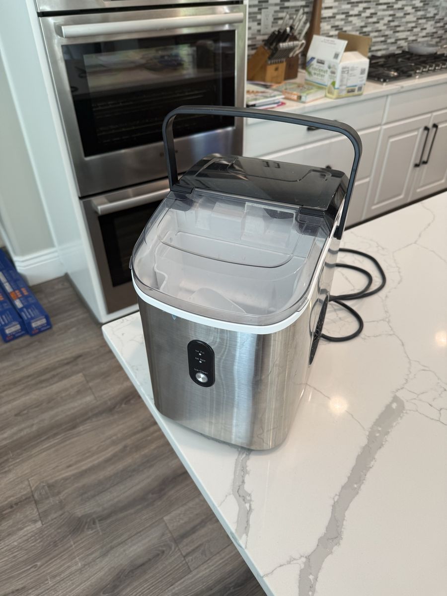 Ice maker