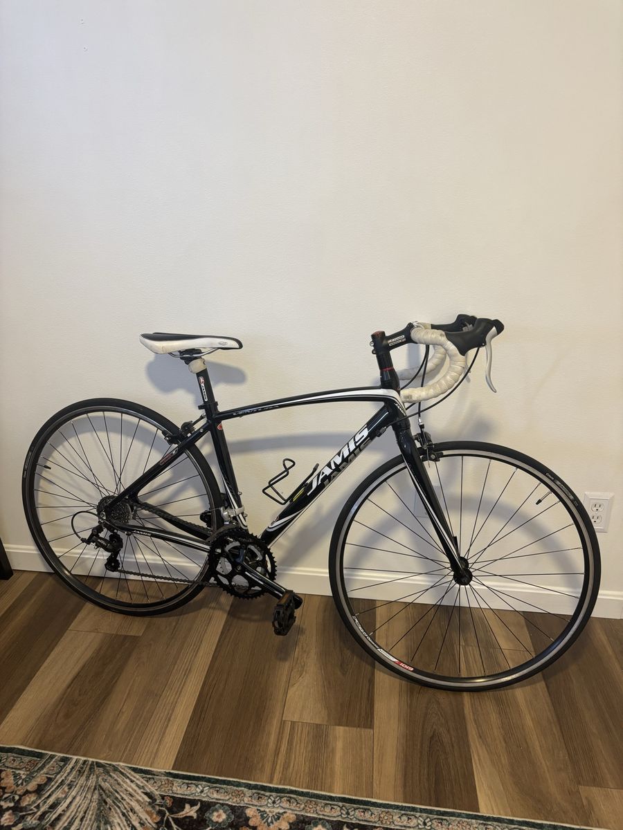Jamis Ventura Road Bike 16 Speed