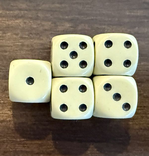 5 Vintage Rounded Corner White Cream Dice Black Dots