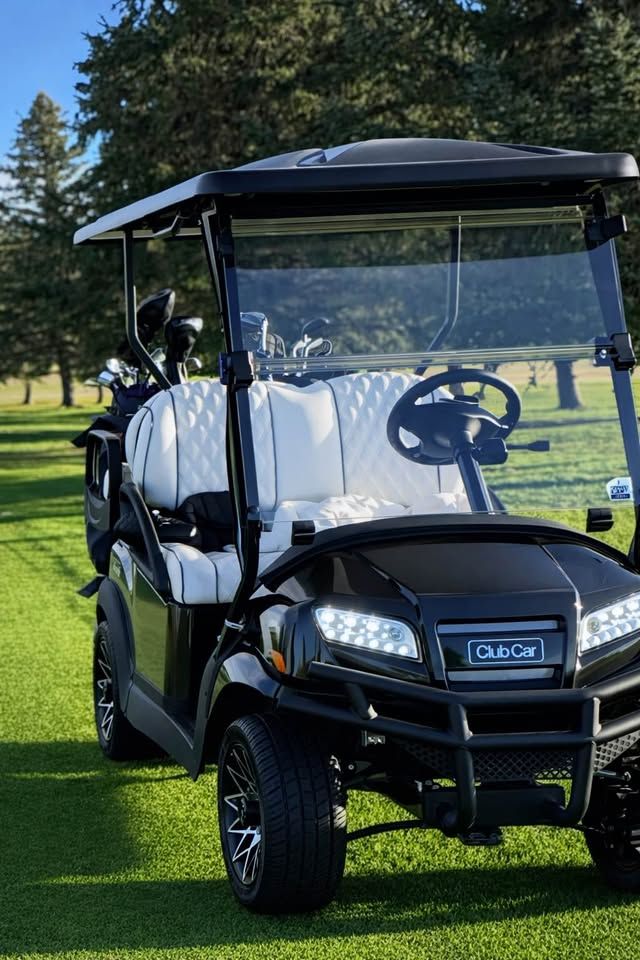 2023 Club Car Onward 4 Passenger – Lithium – Like New