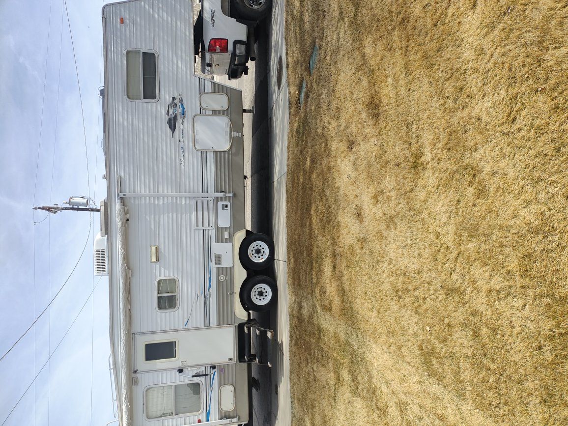 Skylar nomad camp trailer 26 foot