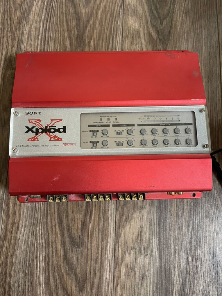 SoNy Xplod Amplifier