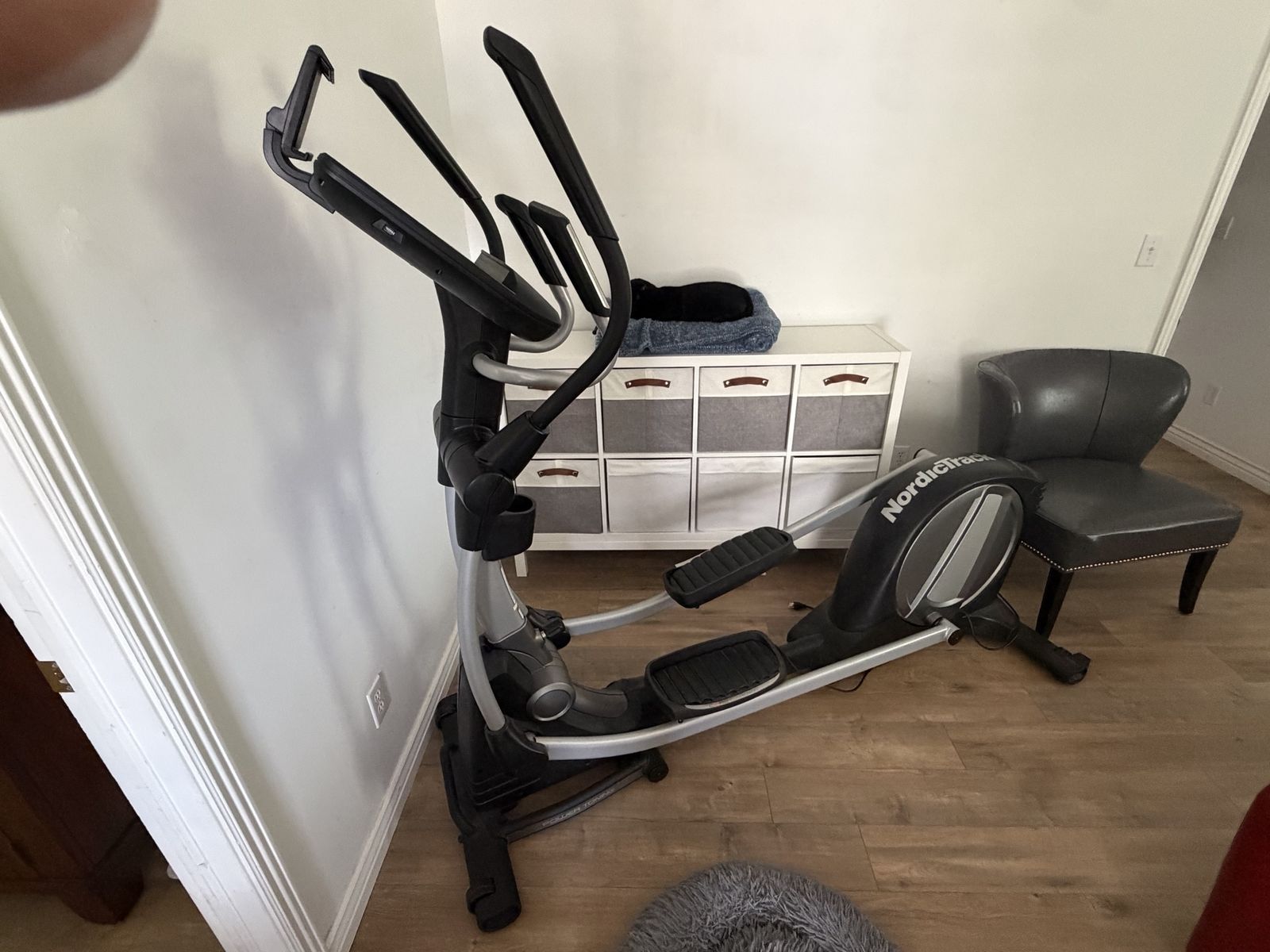 NordicTrack SpaceSaver SE 9i Folding Elliptical