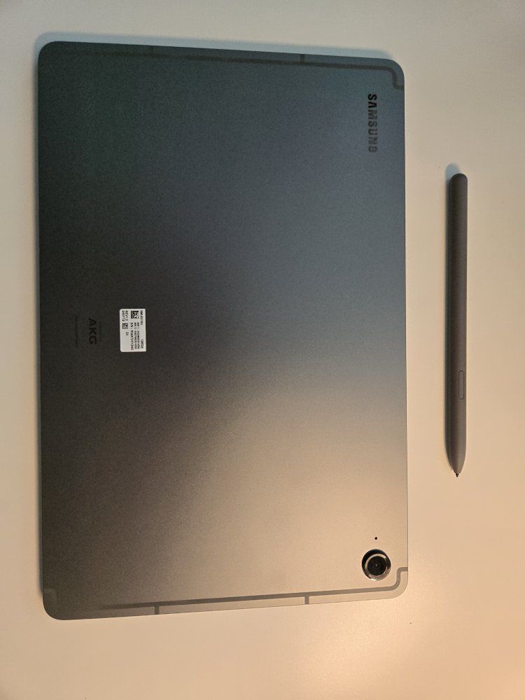 Main image 3