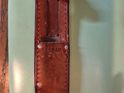 I’m selling a used vintage KA-BAR leather sheath