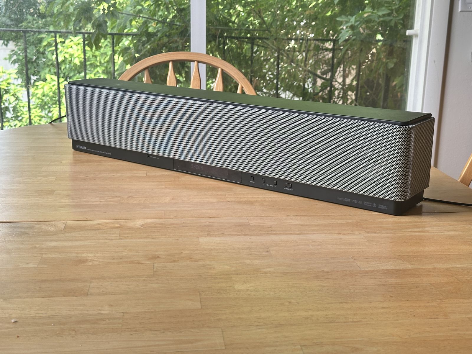 Yamaha YSP-800 Soundbar + YST-SW012 Sub, 5.1 Simulated Surround