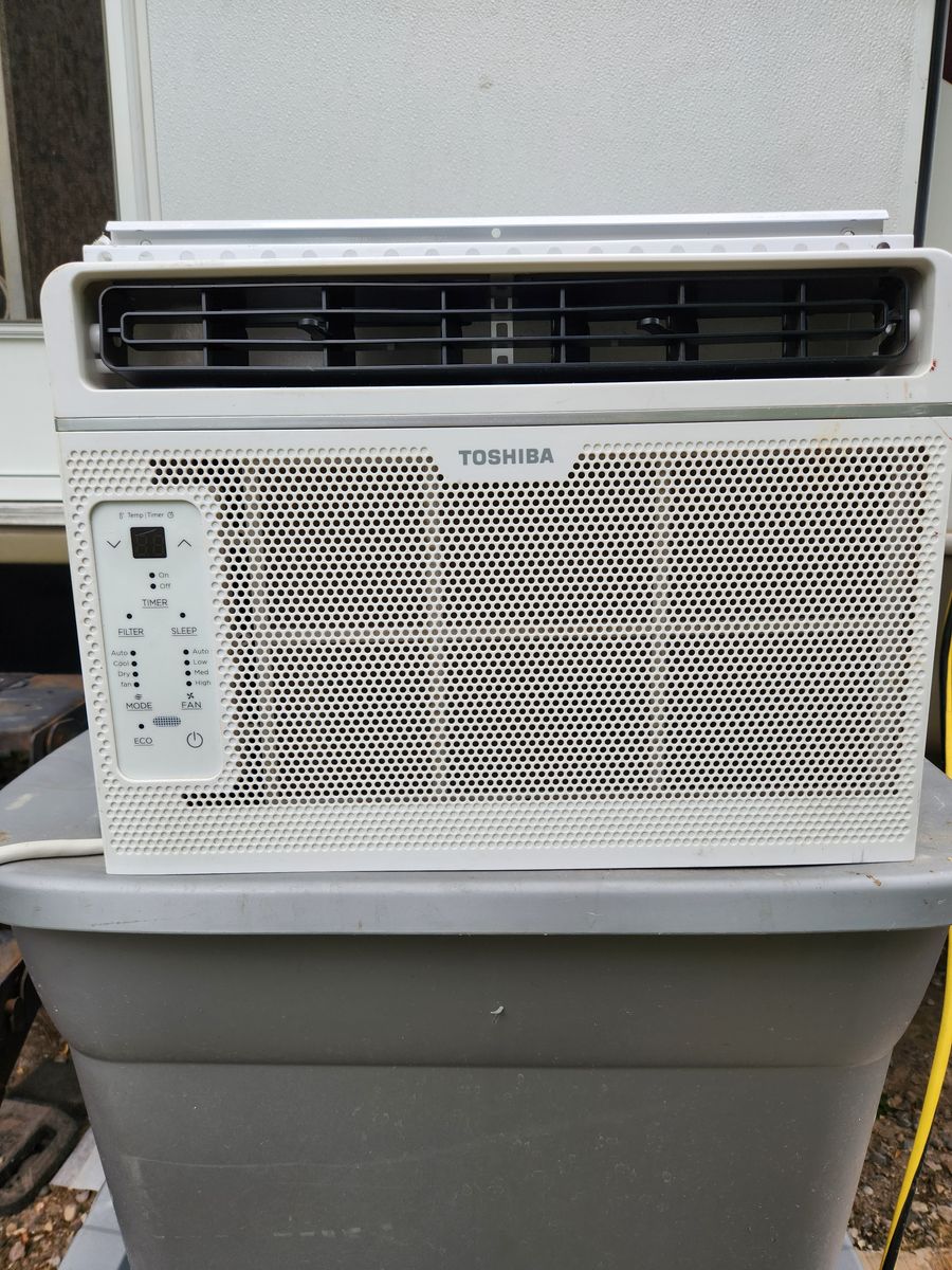 Window air conditioner