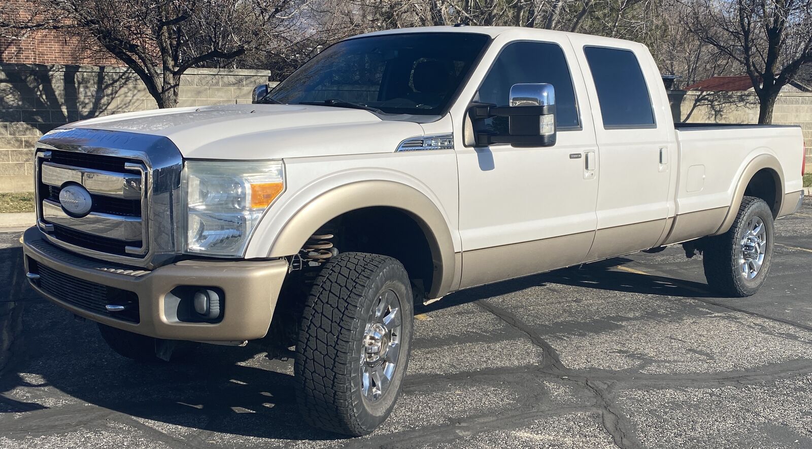 2011 FORD F350 SUPER DUTY Lariat