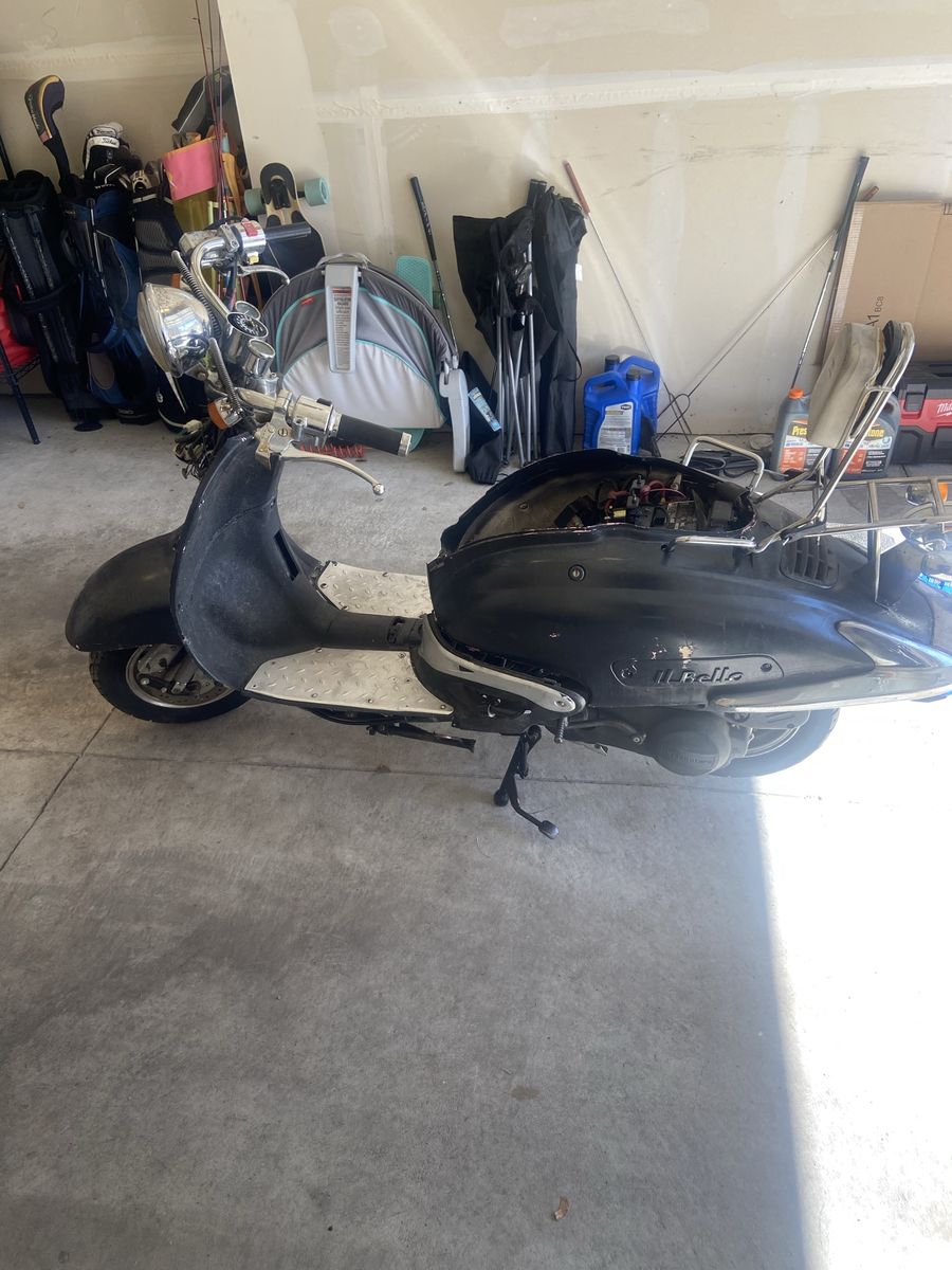 Bintelli Il Bello 50cc Scooter - Black - Project / Parts
