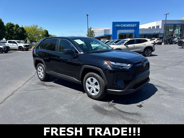 2025 Toyota RAV4 LE