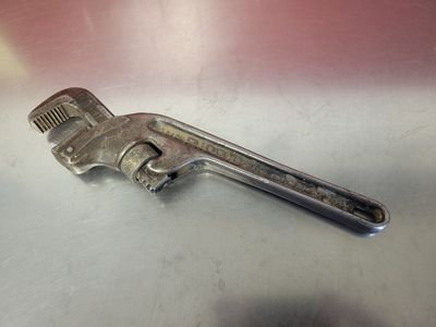 Pipe Wrench ~ RIGID E10
